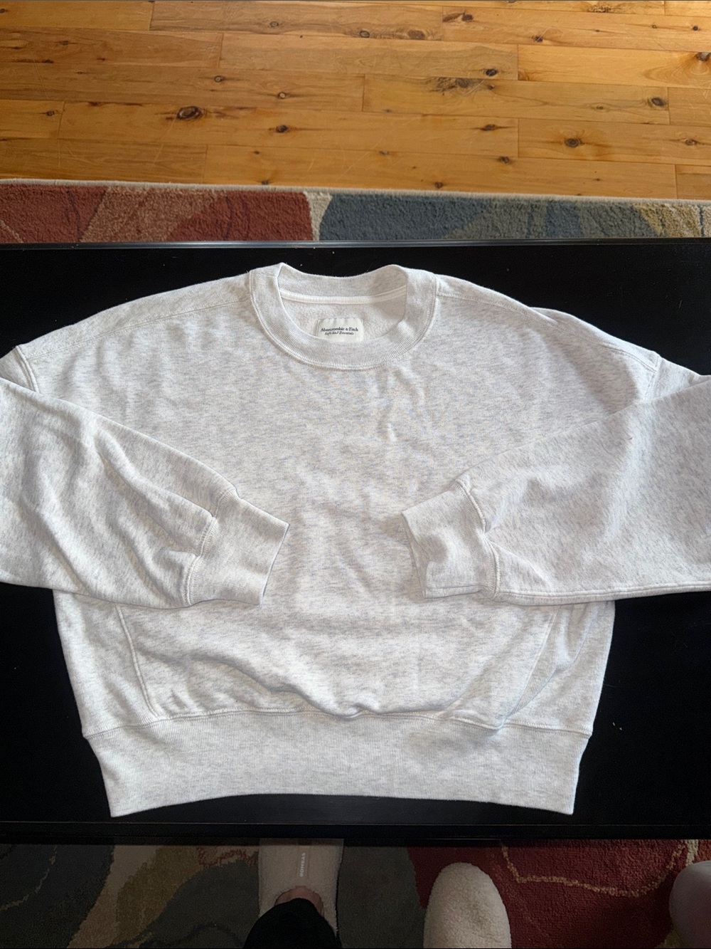Abercrombie Essentials Cropped Crewneck Women’s Sweatshirt Light Gray